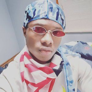 Meet your Posher, Harris